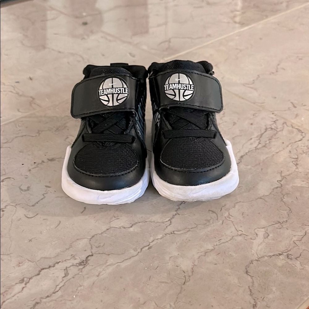 Nike Team Hustle Shoes - Toddler